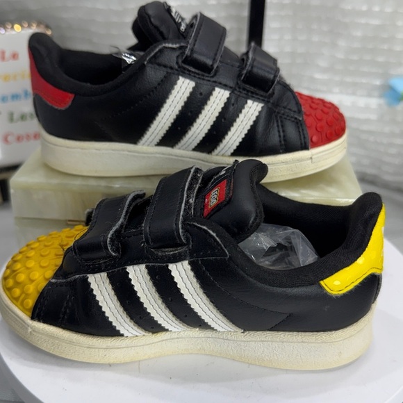 (E4)Adidas Lego Superstar Toddler SneakersLimited Edition Yellow and Red, Sz 7K - Picture 2 of 12